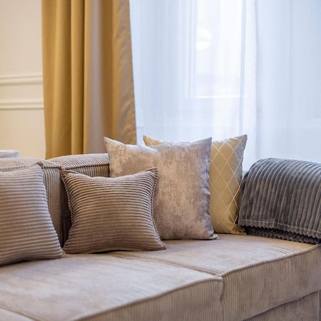 Exclusive & Prestigious Central Residence W/ Balcony Βουδαπέστη Εξωτερικό φωτογραφία